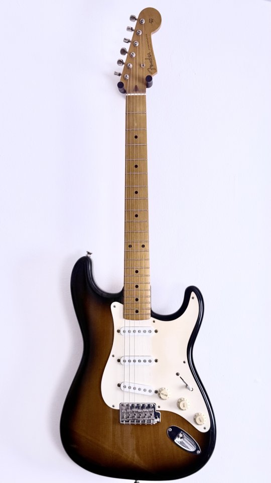 Fender Stratocaster MIJ 1996 – 50th Anniversary (Sunburst) de segunda mano · Foto 2 de 6 · Barcelona · 849 €