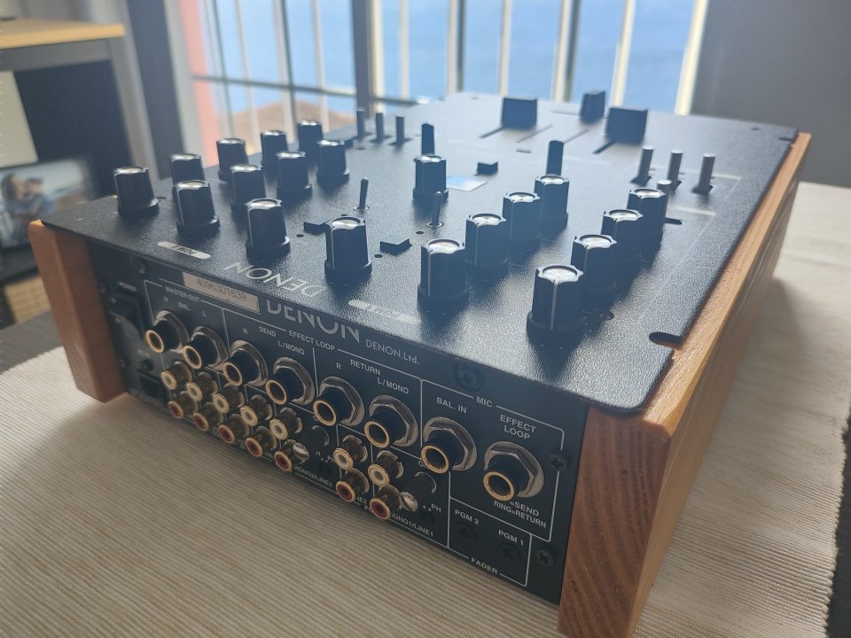 Denon Dn-X300 de segunda mano · Foto 5 de 5 · SC Tenerife · 450 €