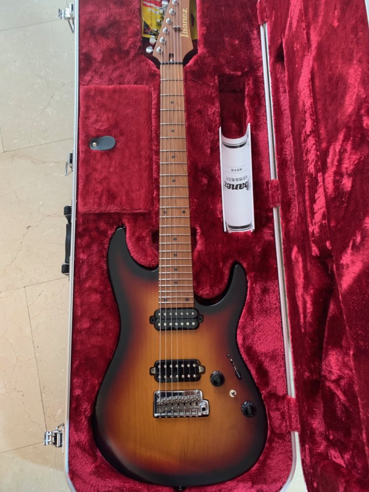 Ibanez AZ24027 TFF Prestige 7 Cuerdas