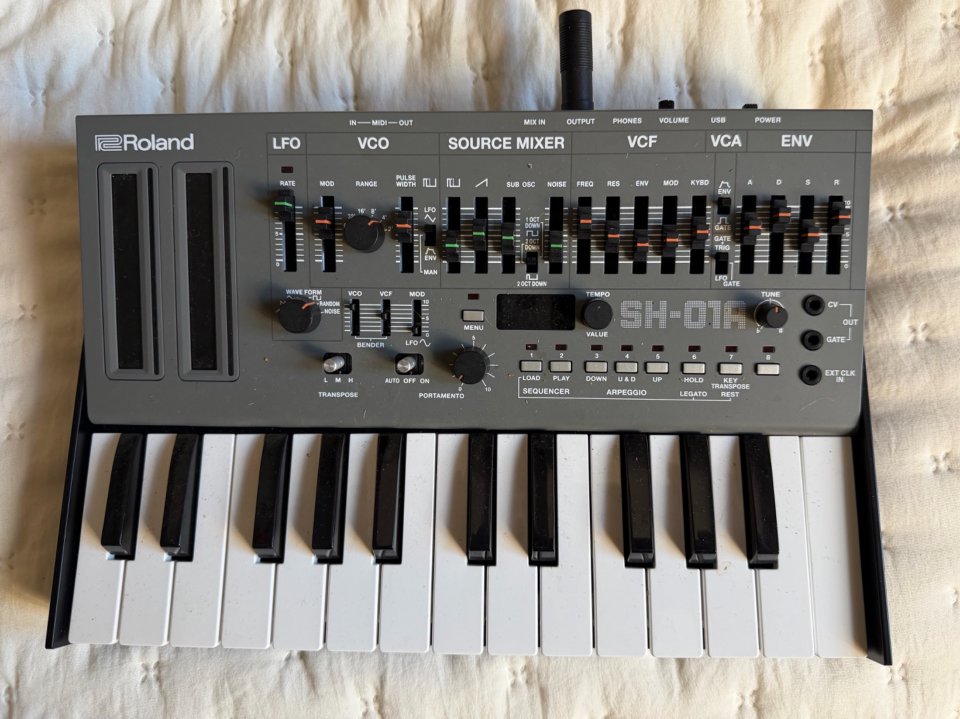 Apechusques varios (sintes, cajas ritmo, etc)