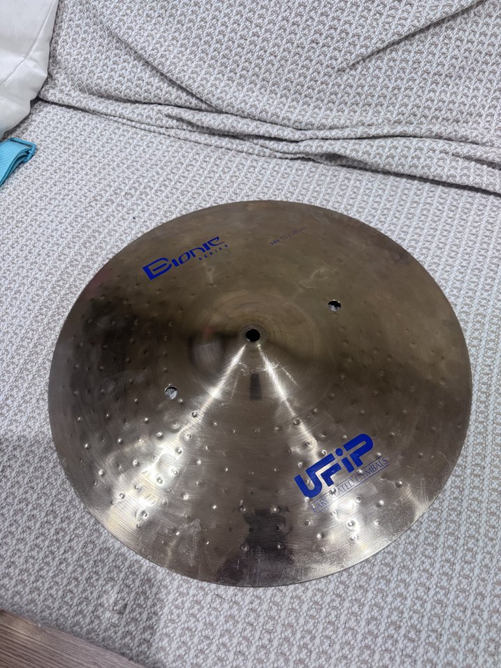 Hit Hat UFIP serie BIONIC 15’ de segunda mano · Foto 3 de 3 · Madrid · 280 €