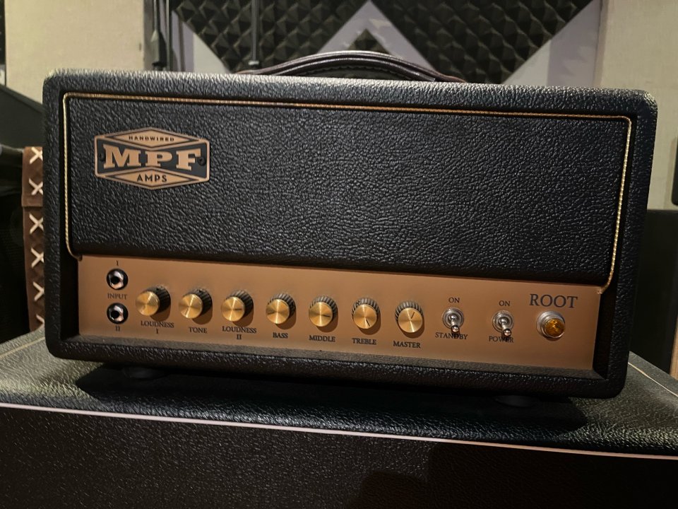 MPF Root 30w + Marshall 1974CX. G12H 30 Heritage 55hz de segunda mano · Foto 3 de 9 · Sevilla · 1350 €