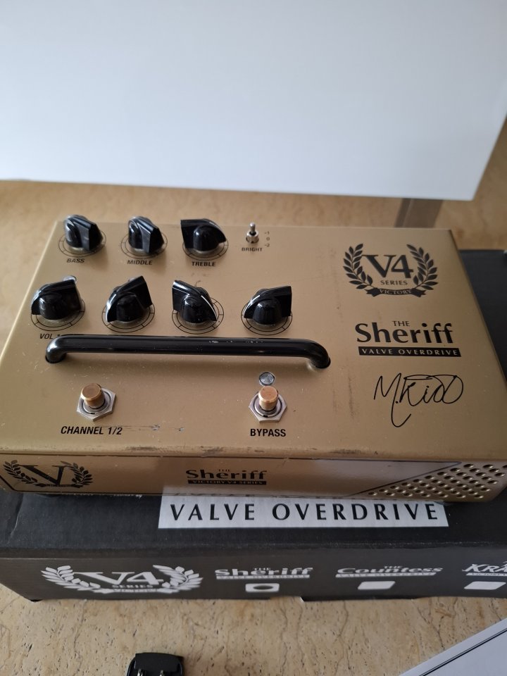Preamplificador de  Valvulas Victory Sheriff V4