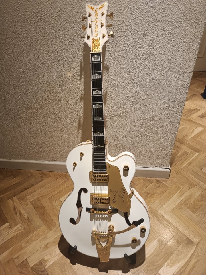 Gretsch White Falcon Junior + funda original Gretsch rígida