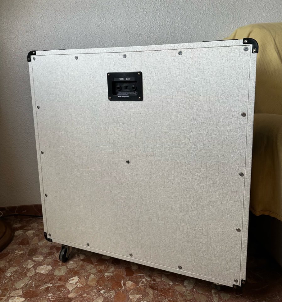 Marshall 1960B Lead Randy Rhoads White de segunda mano · Foto 3 de 5 · Almería · 1500 €