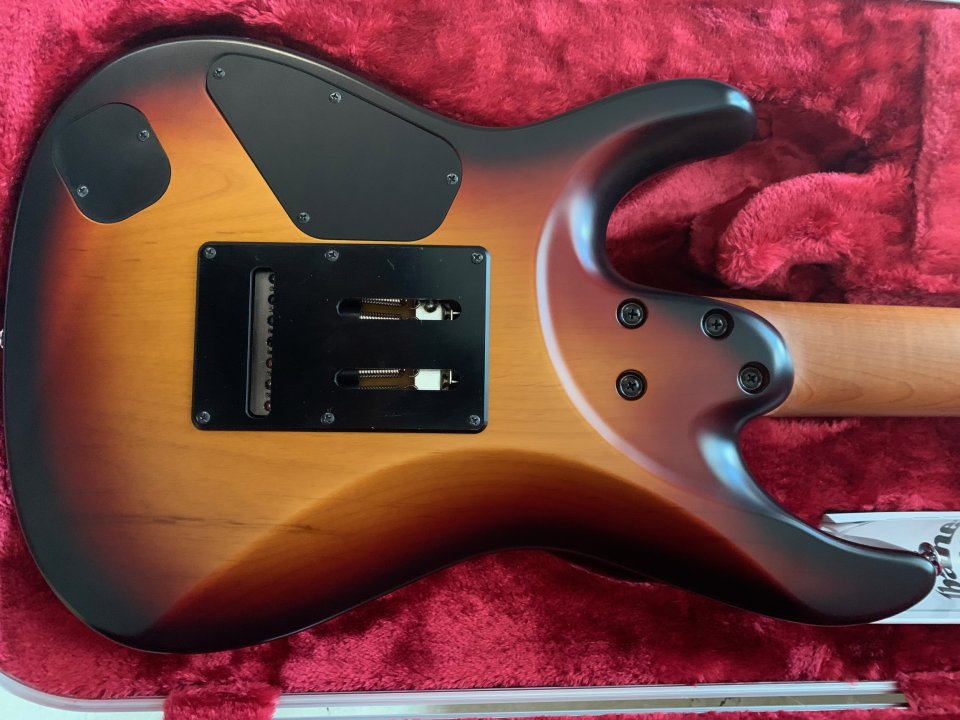 Ibanez AZ24027 TFF Prestige 7 Cuerdas