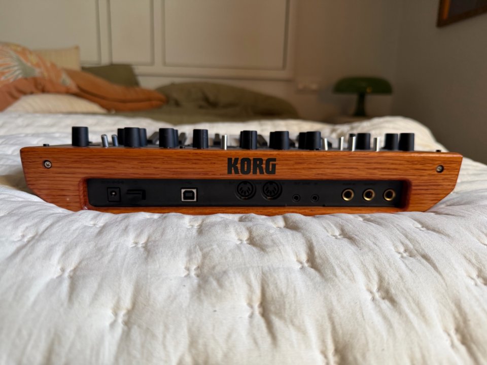 Apechusques varios (sintes, cajas ritmo, etc)