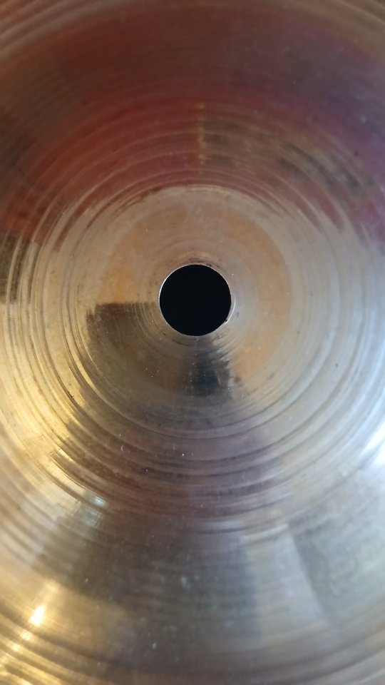 Plat Zildjian Sound Lab de 22". Un plat especial. Una mena de Crash Ride de segunda mano · Foto 5 de 8 · Barcelona · 325 €