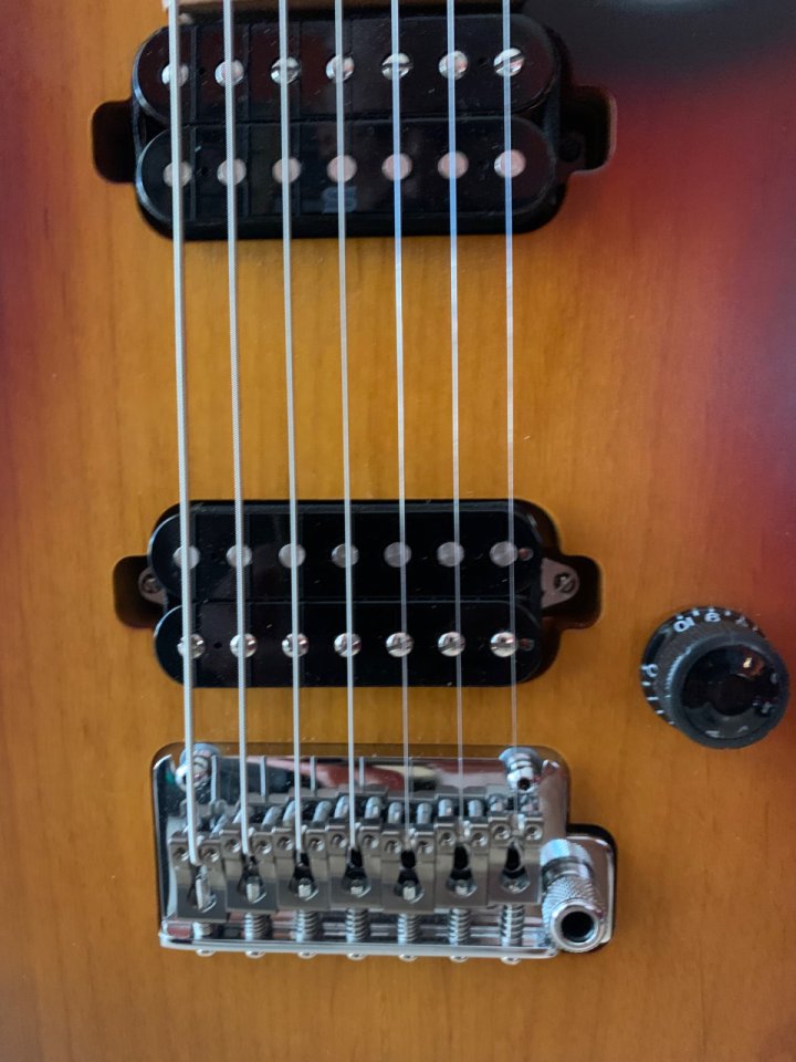 Ibanez AZ24027 TFF Prestige 7 Cuerdas