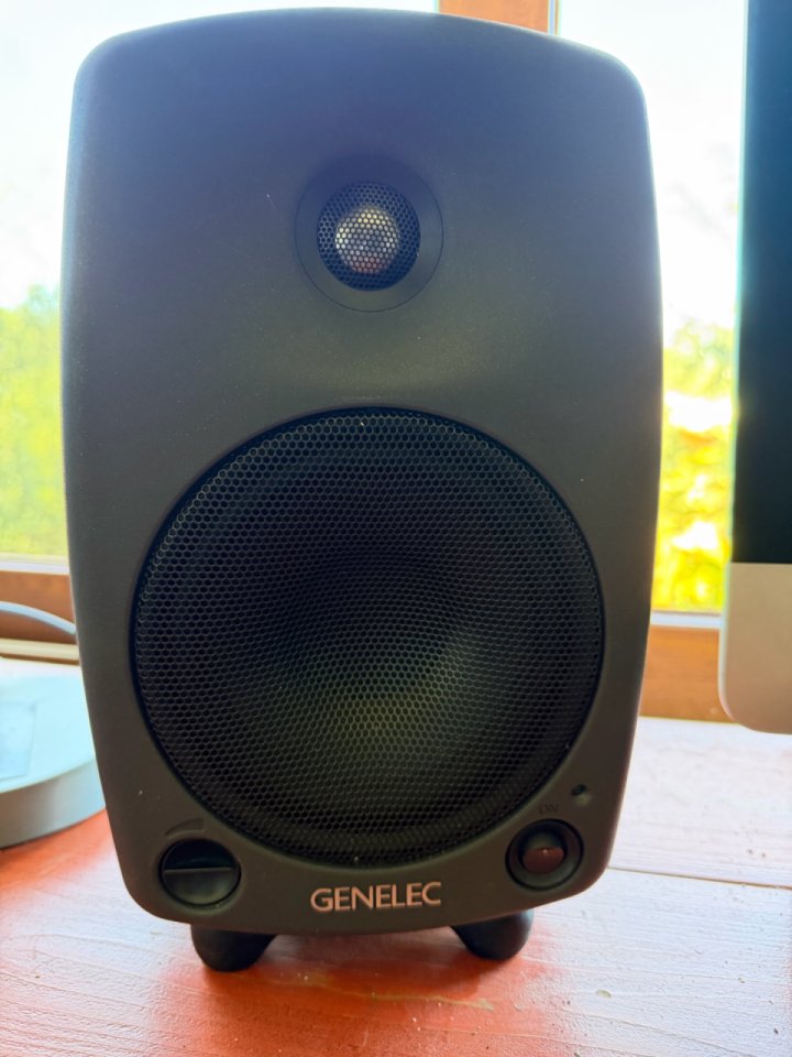 Apechusques varios (sintes, cajas ritmo, etc)