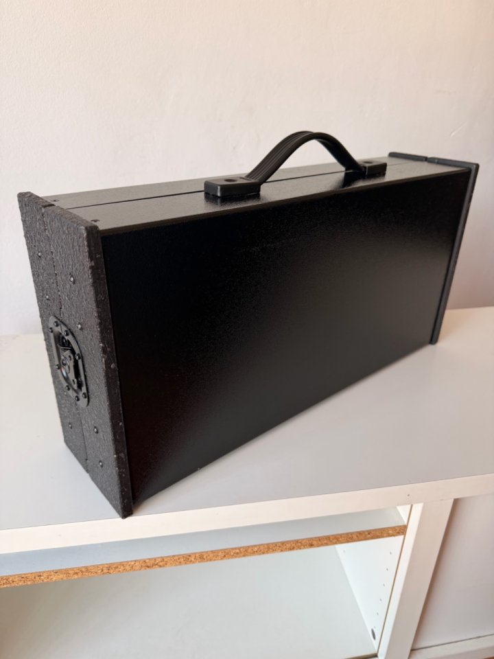 Erica Synths Eurorack Case 2x104HP (Black) + PSU