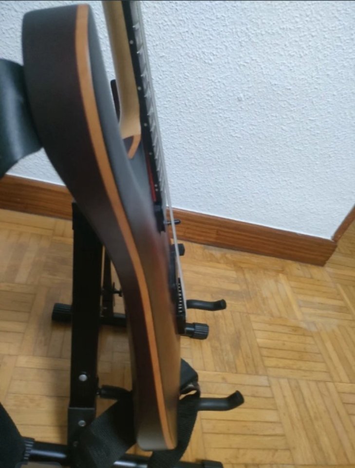 Harley Benton Amarok Barítona de segunda mano · Foto 4 de 6 · Valladolid · 400 €