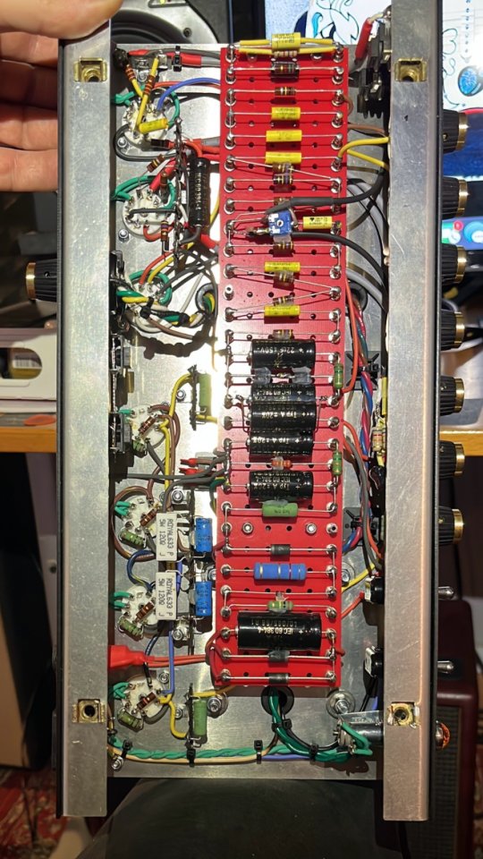MPF Root 30w + Marshall 1974CX. G12H 30 Heritage 55hz de segunda mano · Foto 9 de 9 · Sevilla · 1350 €