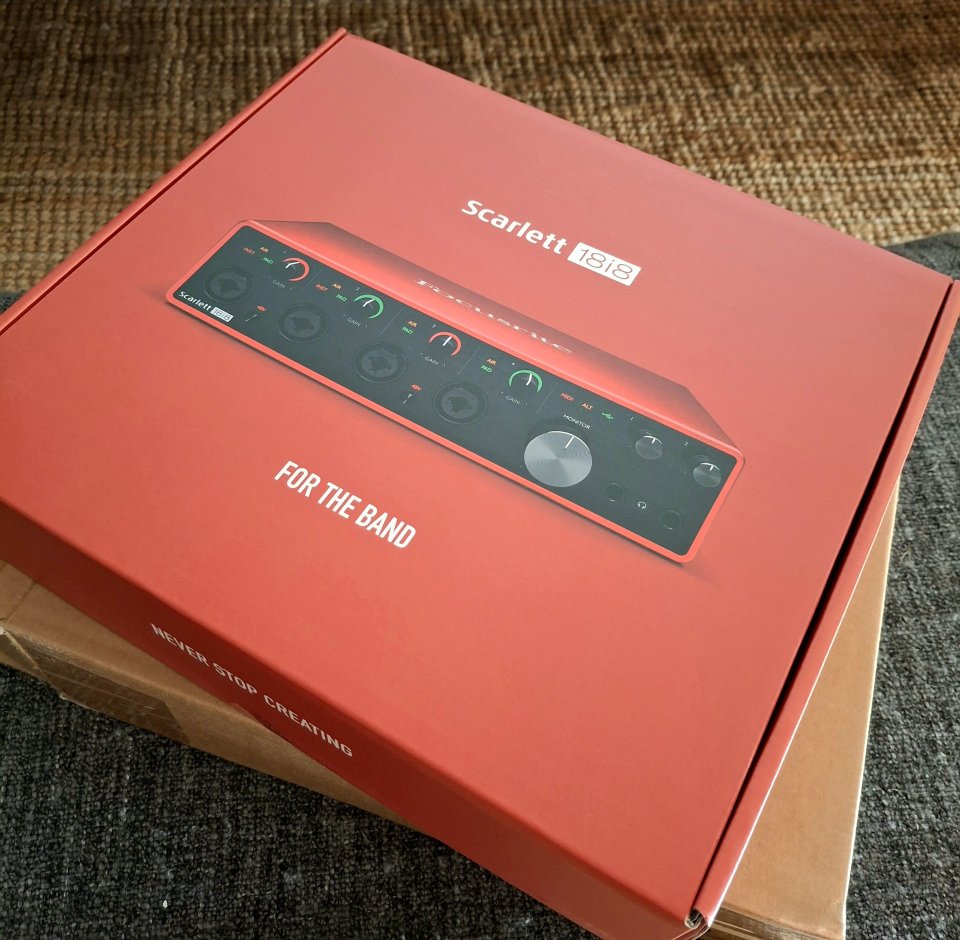 Focusrite Scarlett 18i8 3ª generación de segunda mano · Foto 4 de 4 · Madrid · 225 €