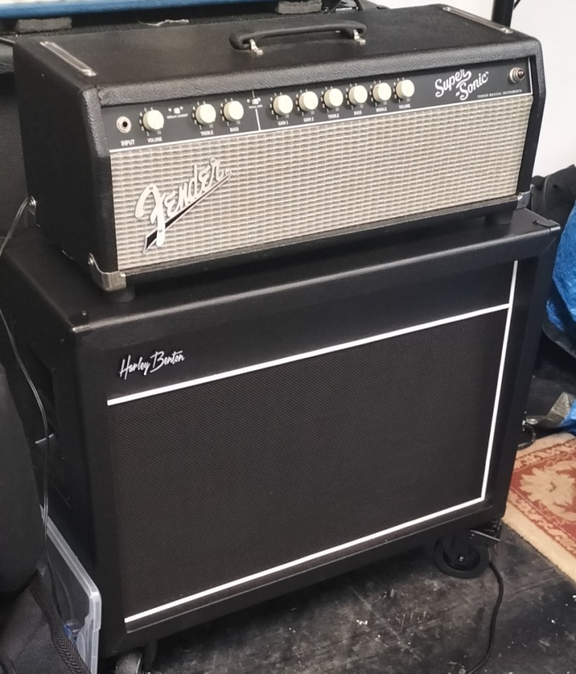 O cambio pack Strato y ampli de segunda mano · Foto 1 de 2 · Cantabria · 2500 €