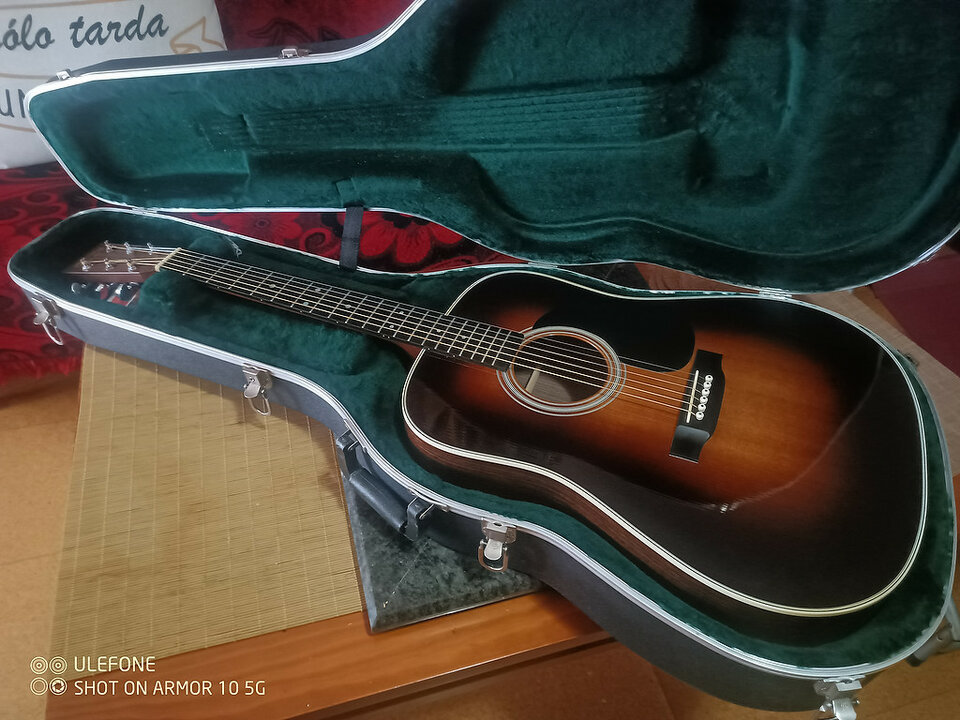 Guitarra acústica Martin D28-SB ( sunburst )