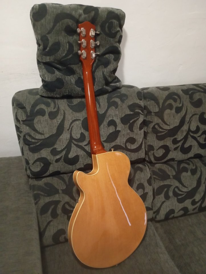 Godin Montreal Premiere