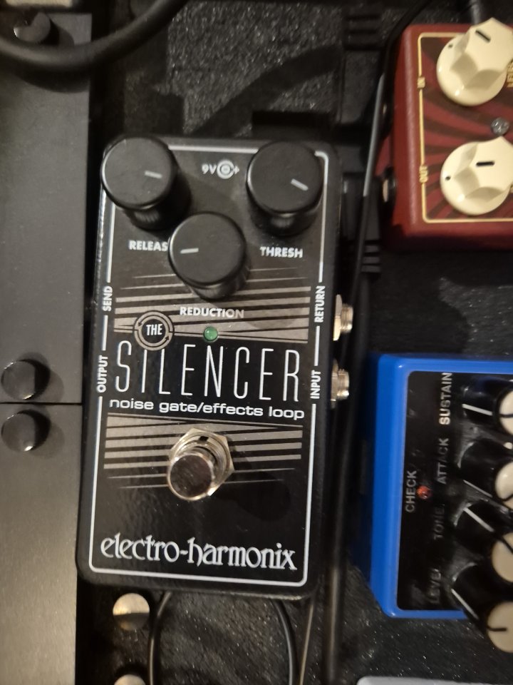 Conjunto de Pedales con Boss BCB 60