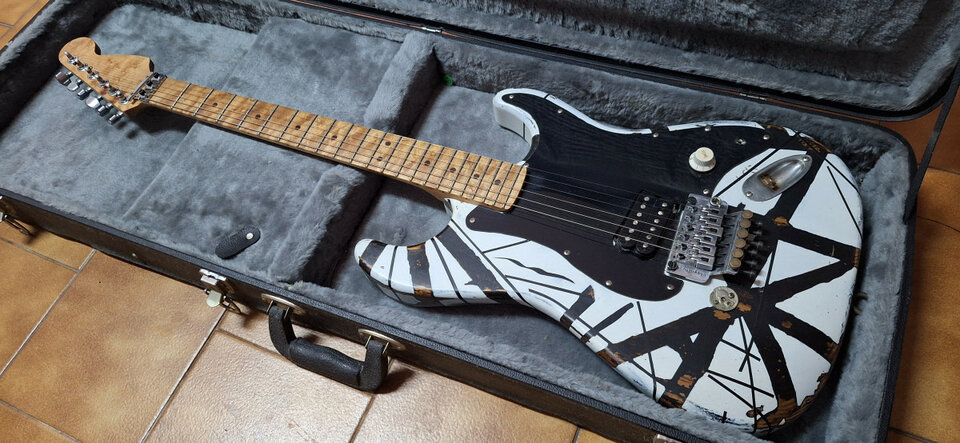 Van Halen Frankenstrat Debut album - Frankenstein Guitar