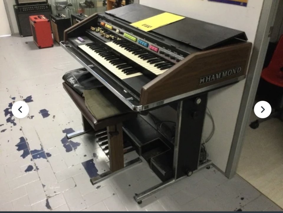 Hammond B200+Leslie 822 Cambio por Deluxe Reverb de segunda mano · Foto 3 de 5 · Barcelona · 2500 €