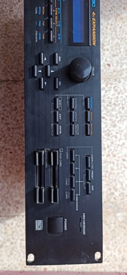 Estudio completo: sintes,racks,mesa digital-(Moog, DSI, Nord, Korg, Roland) de segunda mano · Foto 3 de 5 · La Rioja · 1 €