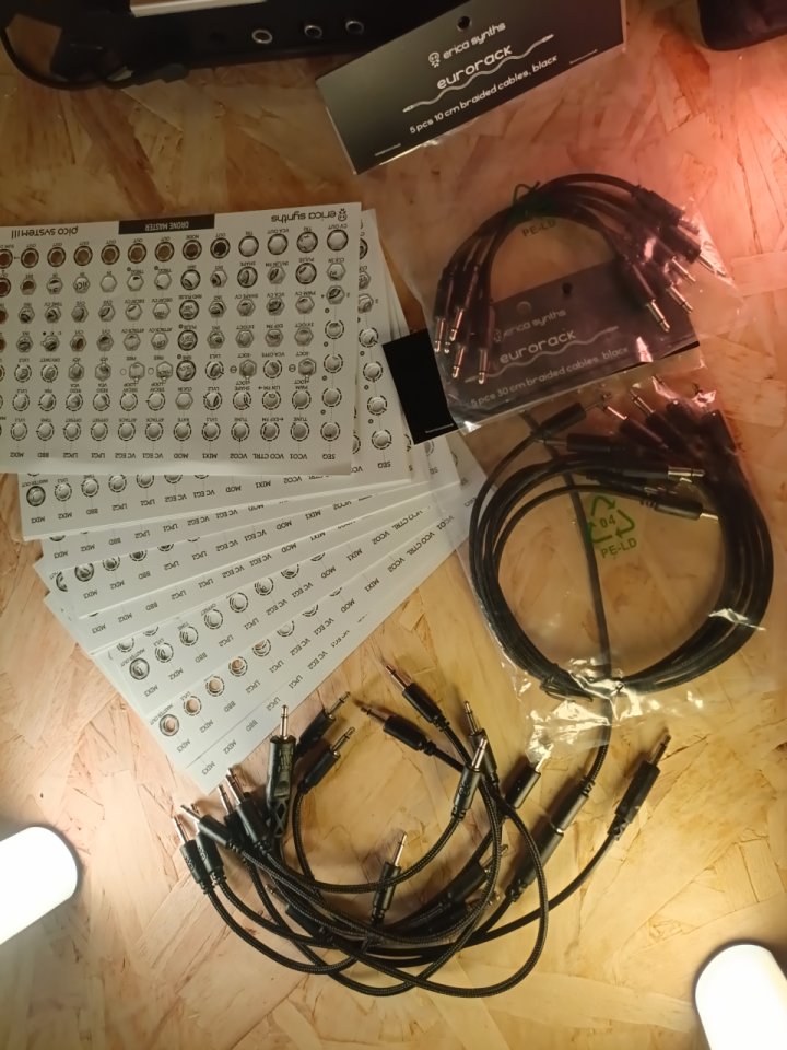 Erica Synths Pico System III desktop + extras