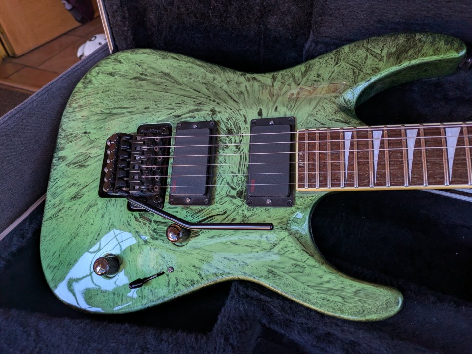 Jackson SLAT3-6 Soloist Archtop (Japón), EMG Glenn Tipton, estuche original