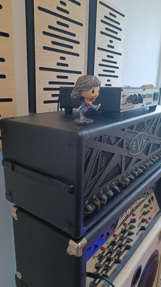 EVH Stealth 100 W 6L6 (o cambio) de segunda mano · Foto 2 de 5 · Madrid · 1325 €