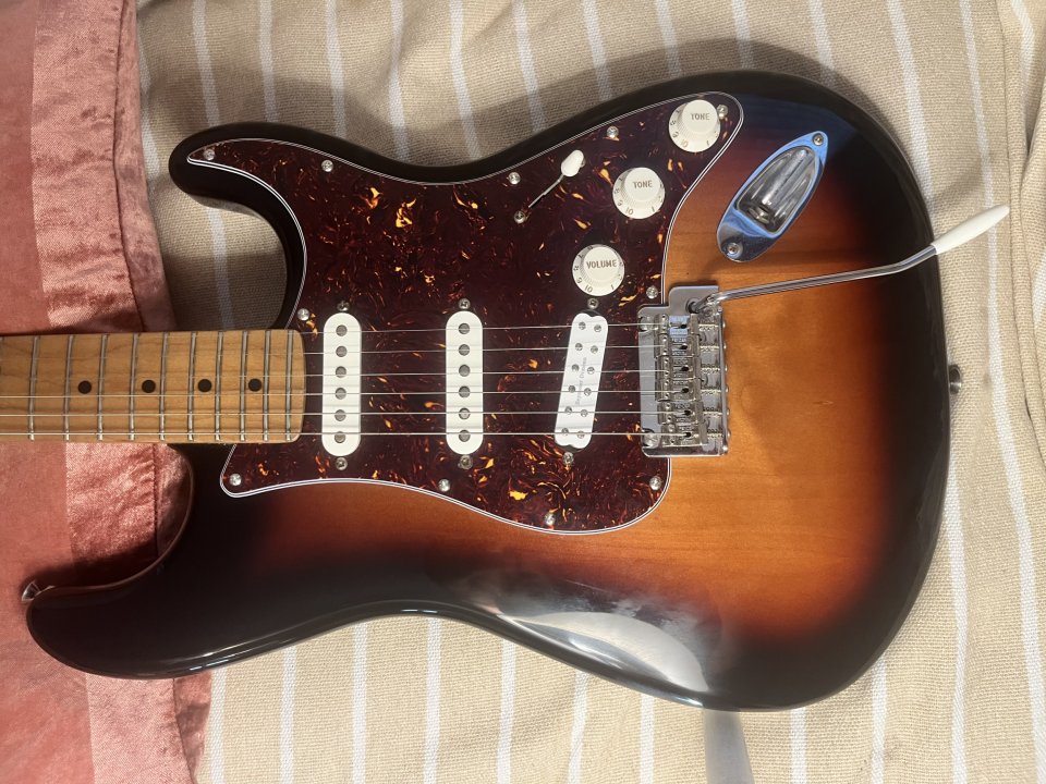 Fender Stratocaster Edición Limitada Fat 50s (Venta o Cambio) de segunda mano · Foto 1 de 10 · Valencia · 750 €