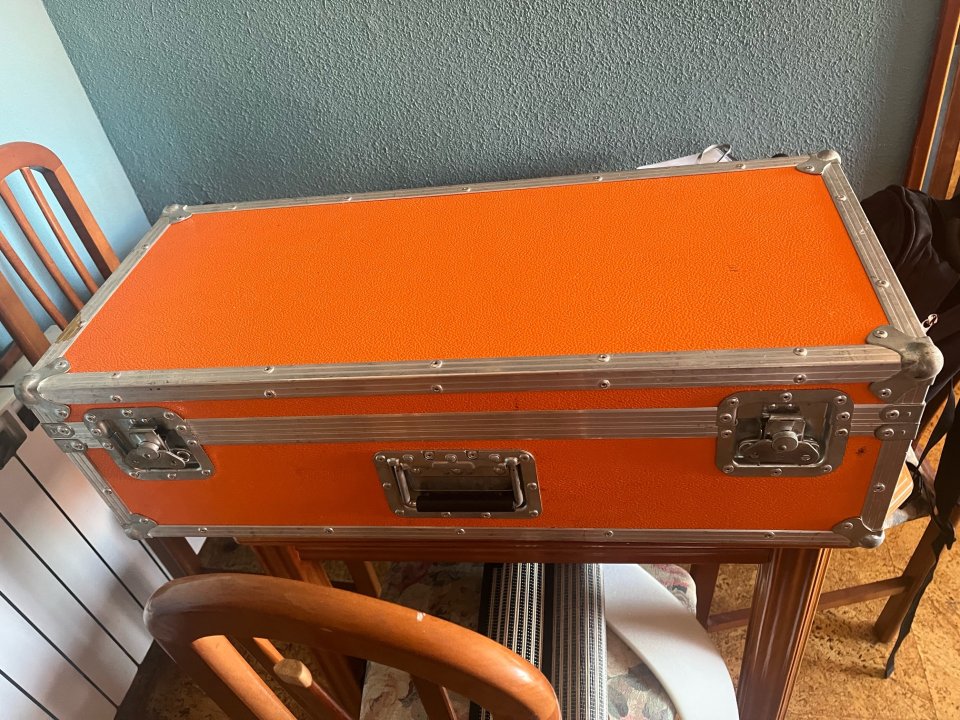 Flightcase y base pedalera de segunda mano · Foto 1 de 10 · Madrid · 100 €