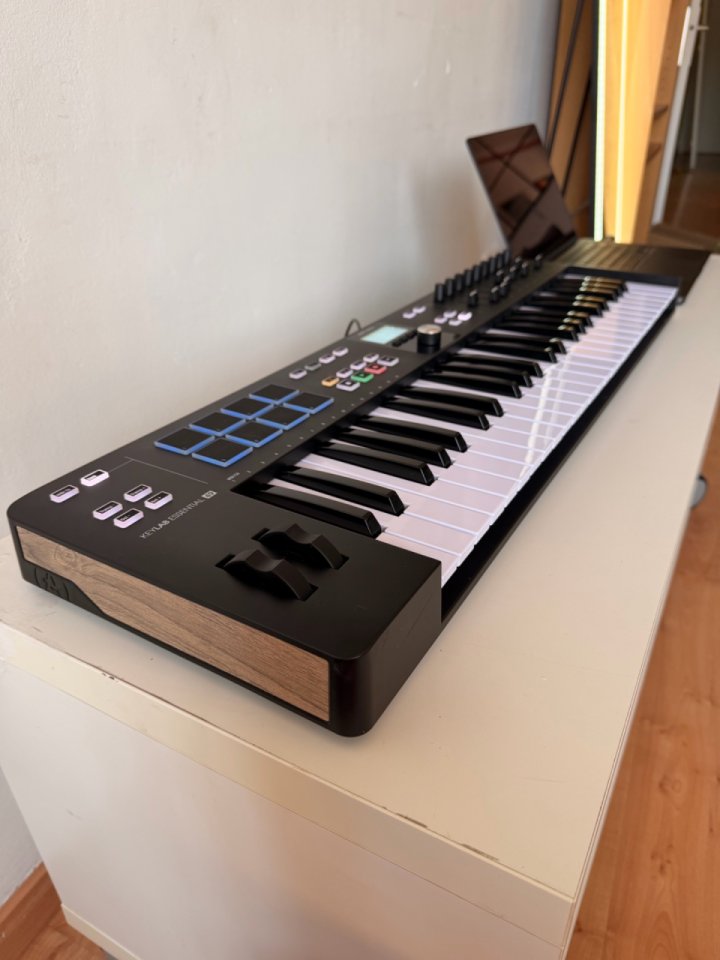Arturia KeyLab Essential 49 MIDI Keyboard