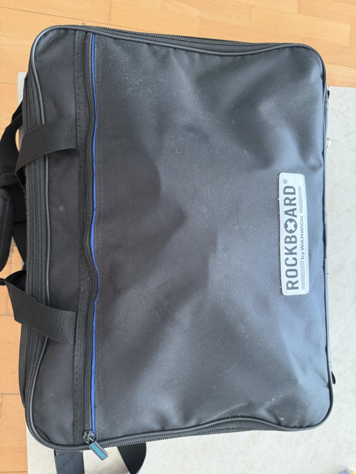 PEDALBOARD PROFESIONAL COMPLETO – Warwick Rockboard 4.1 de segunda mano · Foto 1 de 5 · Alicante · 1245 €