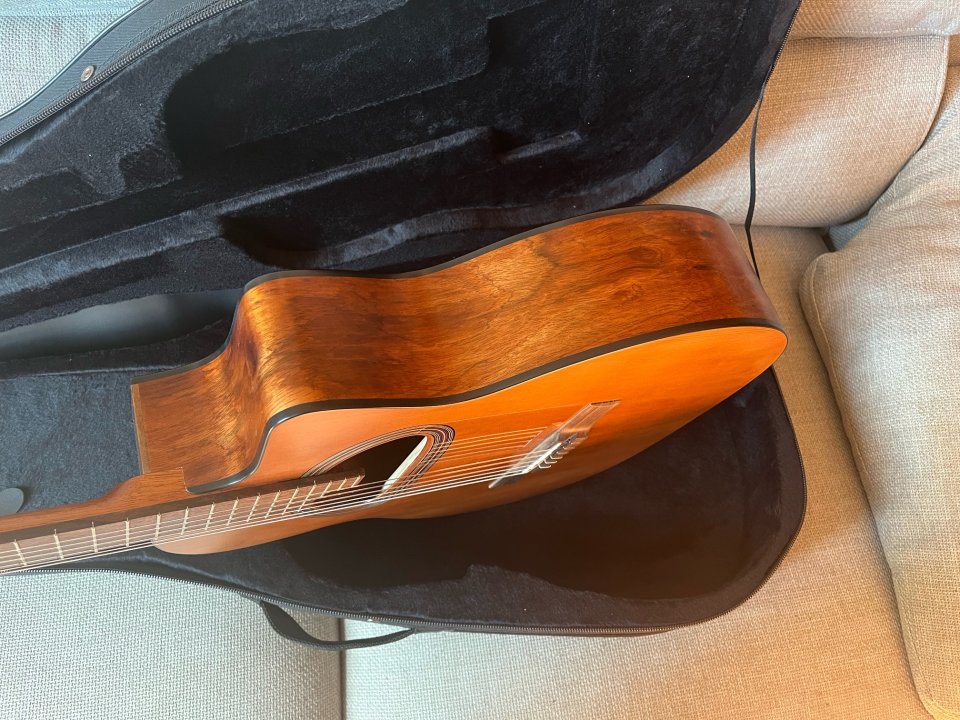 Guitarra Manouche Dupont Nomade Nylon de segunda mano · Foto 7 de 10 · A Coruña · 1150 €