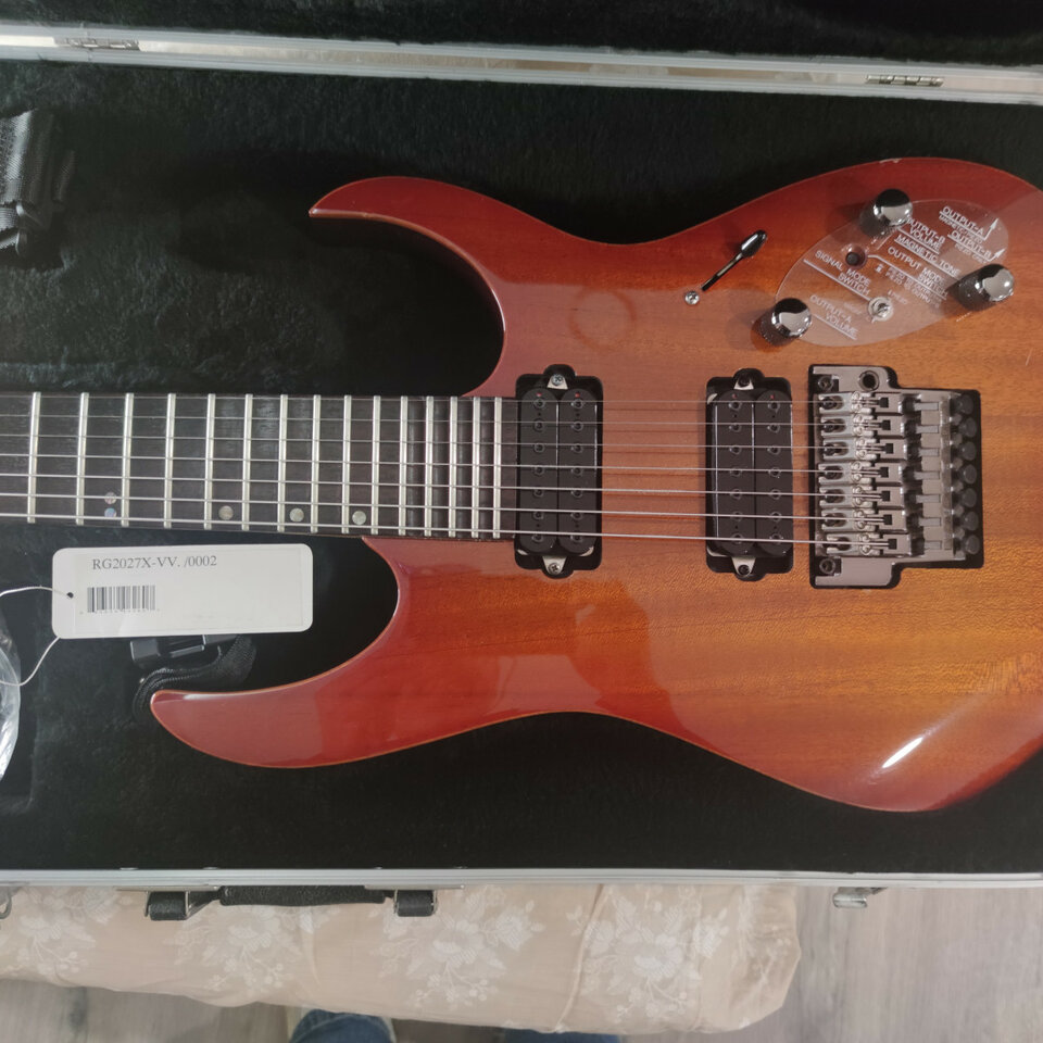 CAMBIO Brutal! Ibanez Japan RG2027 PIEZO + Bare Knuckle Aftermath( leer)