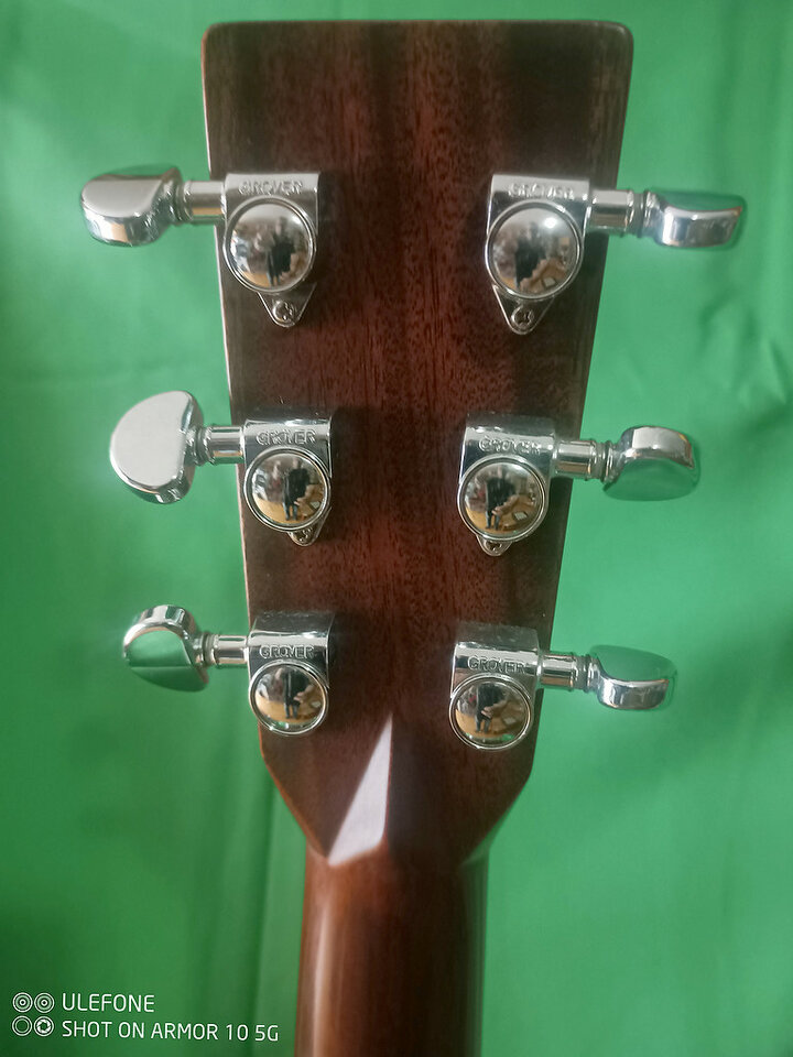 Guitarra acústica Martin D28-SB ( sunburst )