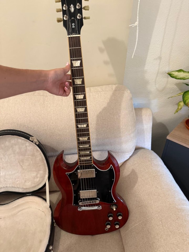 Gibson SG standard