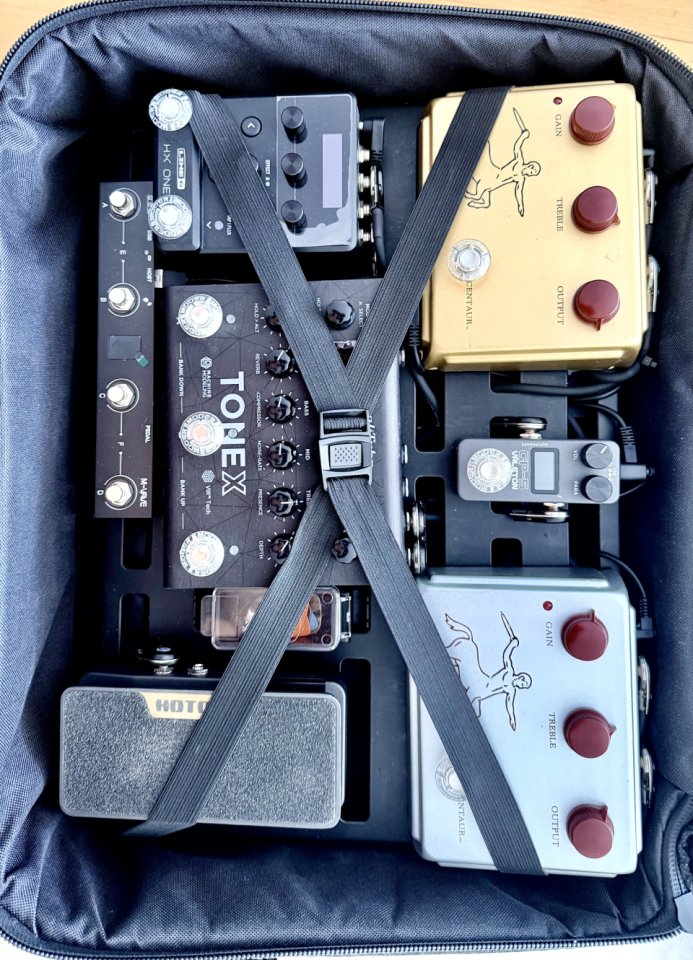 PEDALBOARD PROFESIONAL COMPLETO – Warwick Rockboard 4.1 de segunda mano · Foto 2 de 5 · Alicante · 1245 €