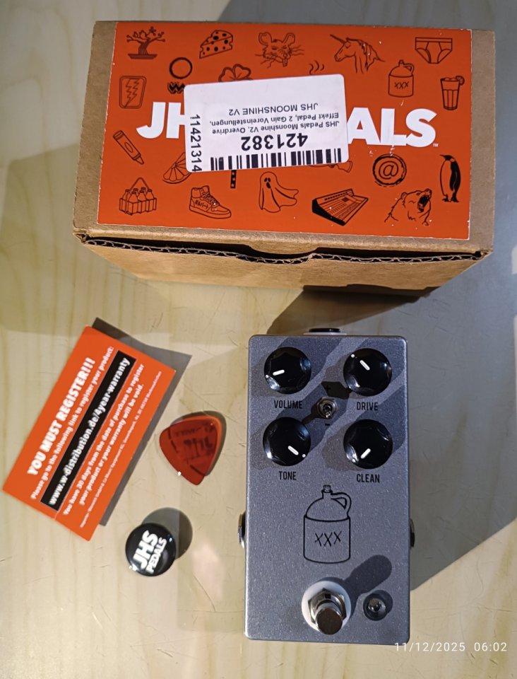 JHS Moonshine V2 --  NUEVO