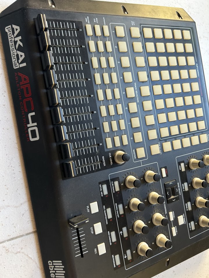 Akai apc 40 mk1