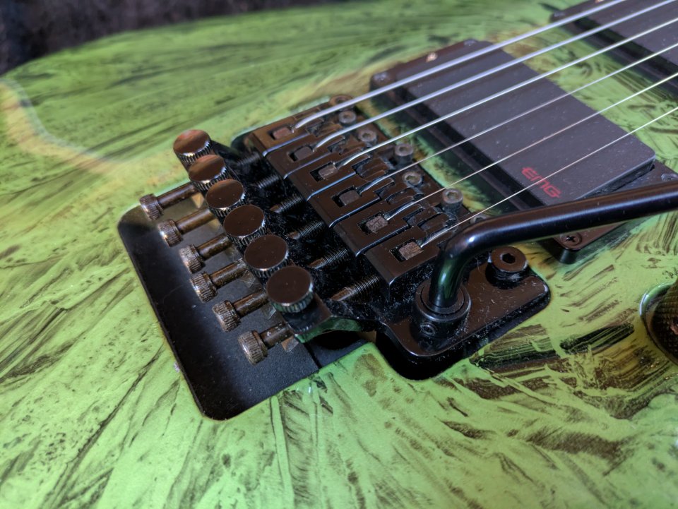 Jackson SLAT3-6 Soloist Archtop (Japón), EMG Glenn Tipton, estuche original