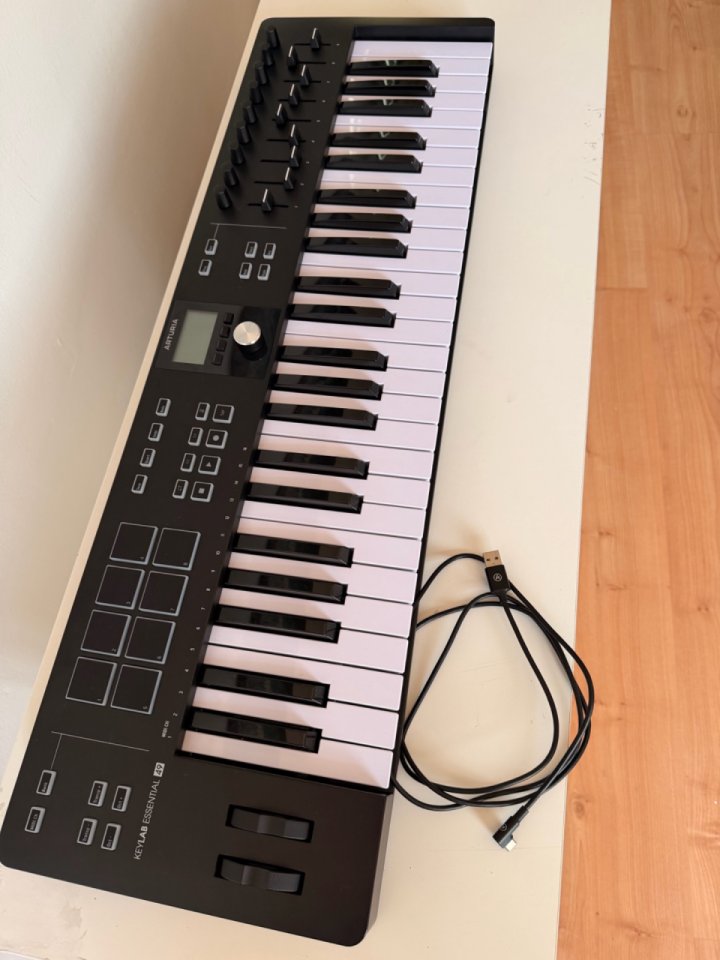Arturia KeyLab Essential 49 MIDI Keyboard