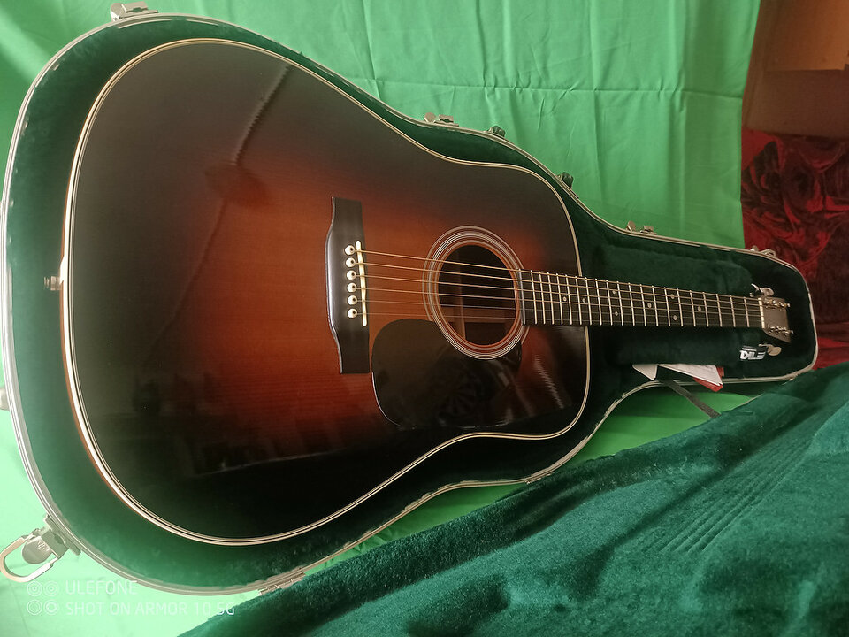Guitarra acústica Martin D28-SB ( sunburst )