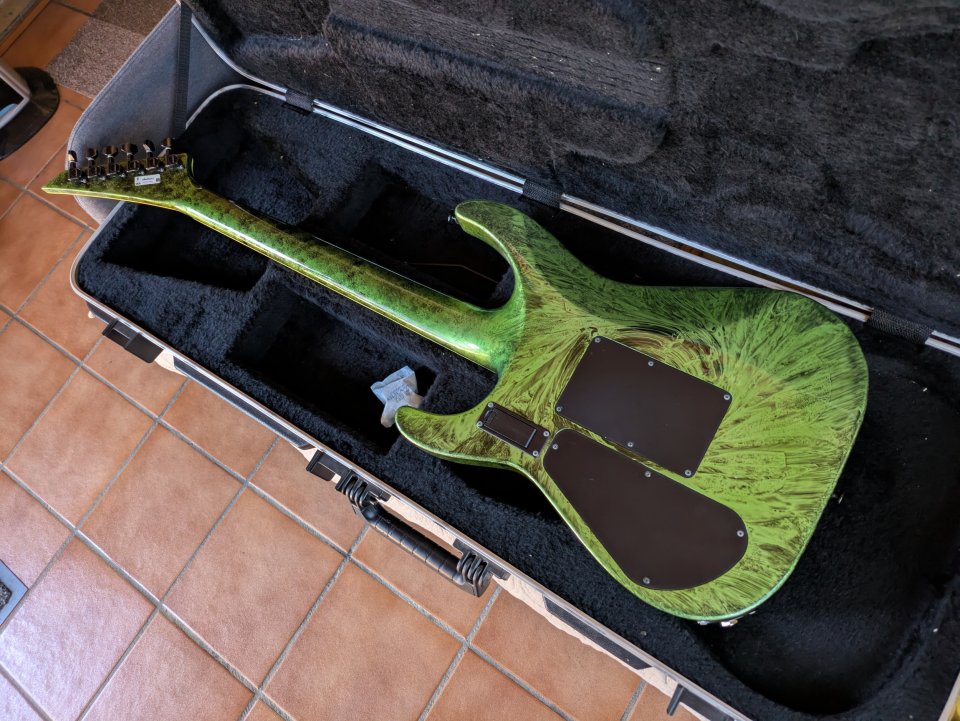 Jackson SLAT3-6 Soloist Archtop (Japón), EMG Glenn Tipton, estuche original