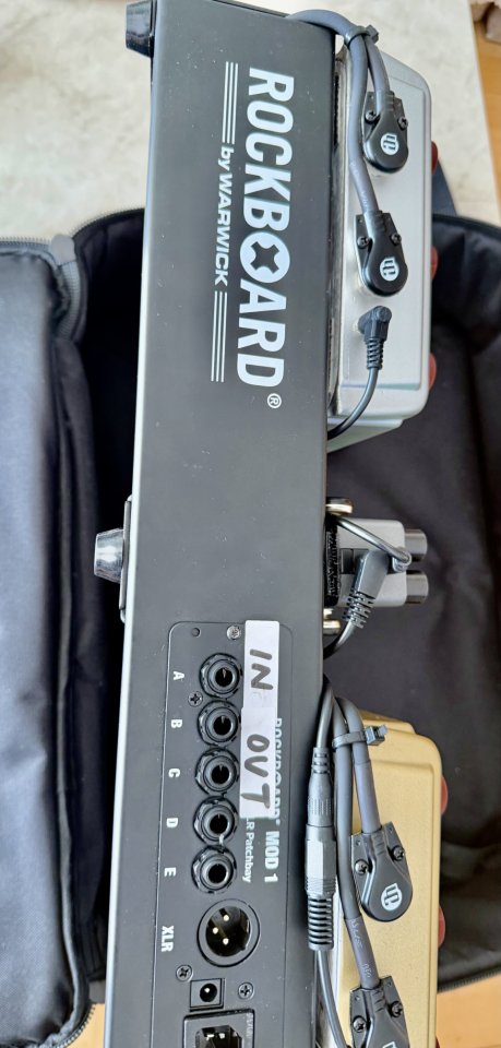 PEDALBOARD PROFESIONAL COMPLETO – Warwick Rockboard 4.1 de segunda mano · Foto 4 de 5 · Alicante · 1245 €