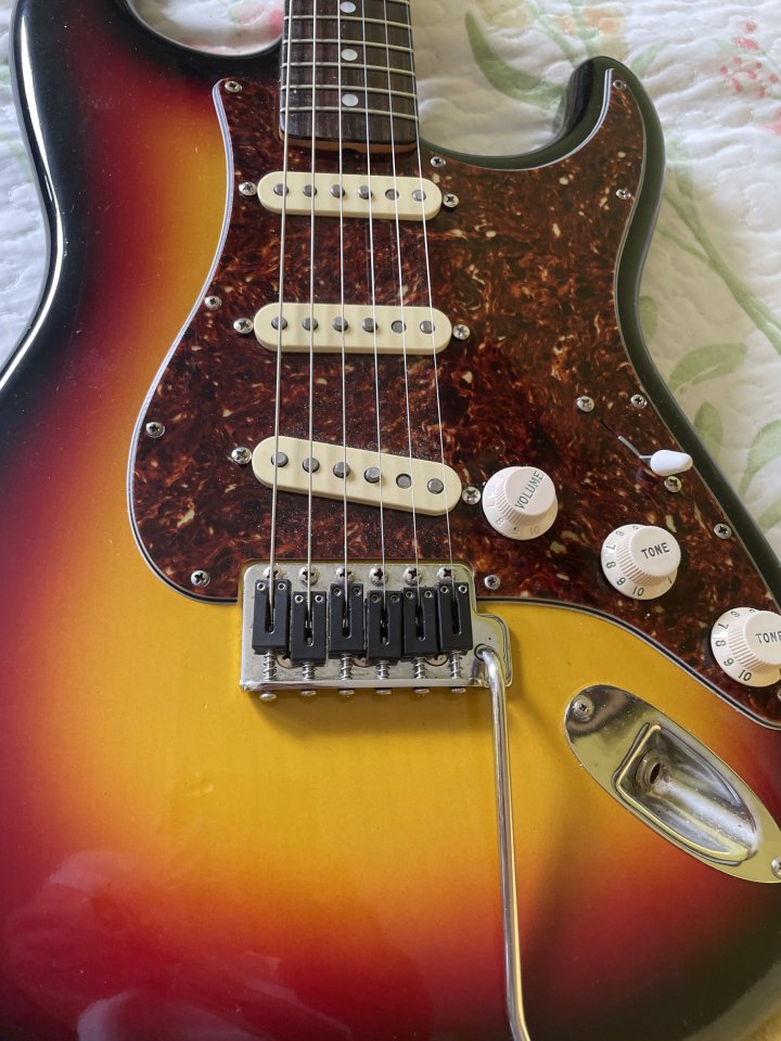 Vendo Tokai goldstar sound Stratocaster de segunda mano · Foto 3 de 6 · León · 900 €