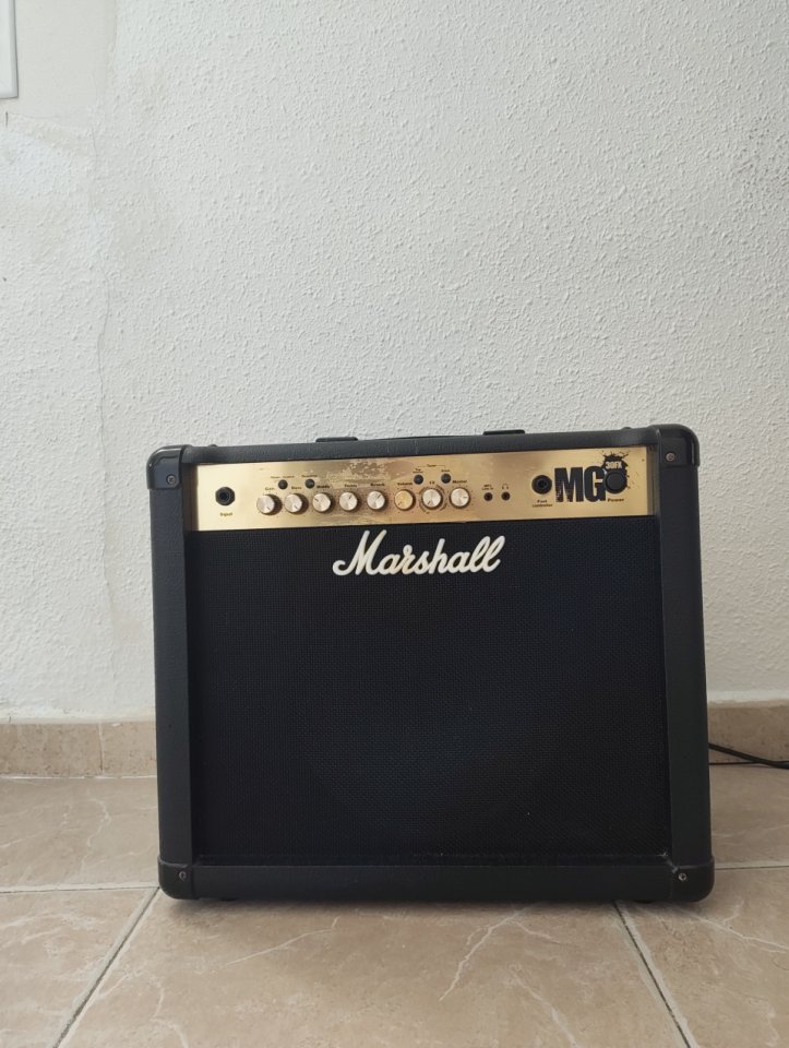 Marshall MG 30fx de segunda mano · Foto 1 de 4 · Málaga · 35 €