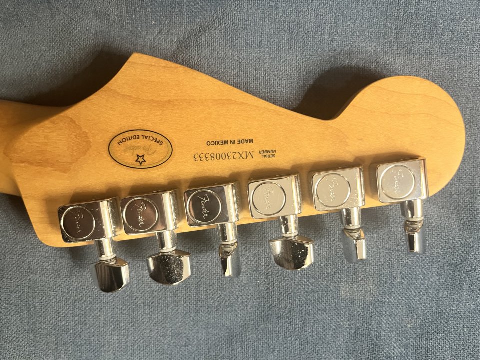 Fender Stratocaster Edición Limitada Fat 50s (Venta o Cambio) de segunda mano · Foto 4 de 10 · Valencia · 750 €