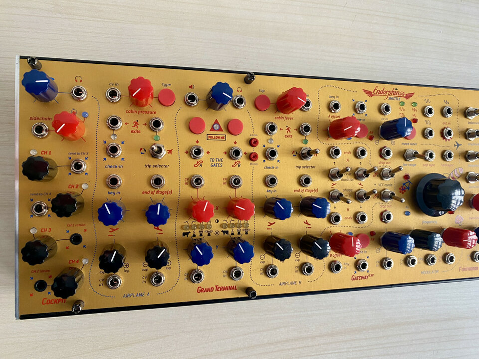 Sintetizador modular Endorphines Shuttle System SIN USAR