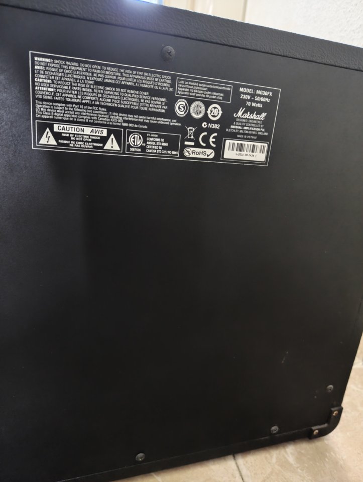 Marshall MG 30fx de segunda mano · Foto 4 de 4 · Málaga · 35 €