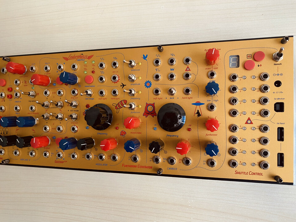 Sintetizador modular Endorphines Shuttle System SIN USAR